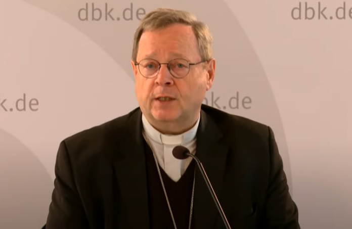 Bischof Bätzing bei der Abschlusspressekonferenz der Frühjahrs-Vollversammlung