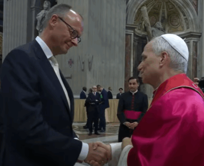 Bundeskanzler Friedrich Merz und Papst Leo XIV.