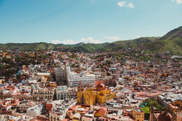 Blick auf Guanajuato in Mexiko