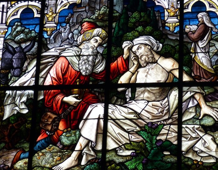 Kirchenfenster symbolisiert Barmherzigkeit.