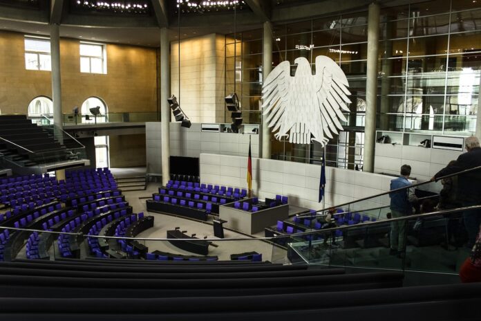 Chaos im Bundestag: Wahl der Verfassungsrichter vertagt