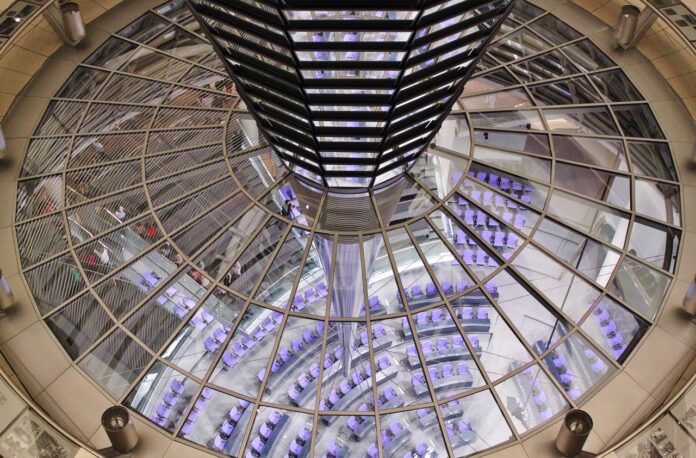 Plenarsaal im Bundestag, wo die Wahl der Richter für das Bundesverfassungsgericht stattfinden sollte.