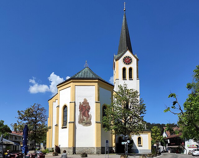 Kirche St. Peter und Paul in Oberstaufen