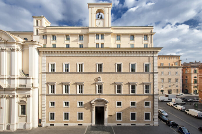 Päpstliche Universität Santa Croce in Rom