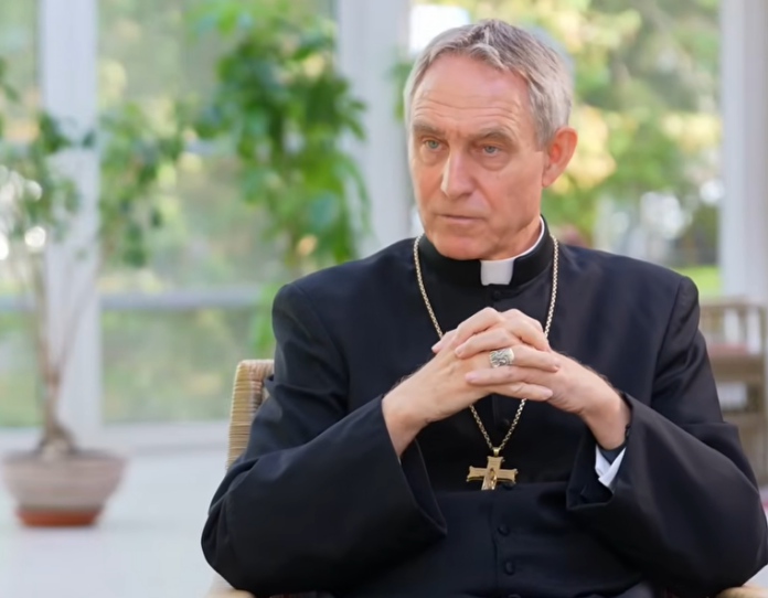 Erzbischof Gänswein im Interview