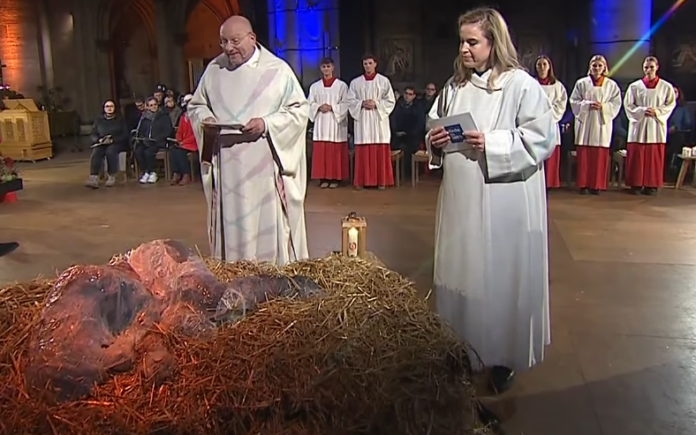 Krippendarstellung in ARD-Christmette