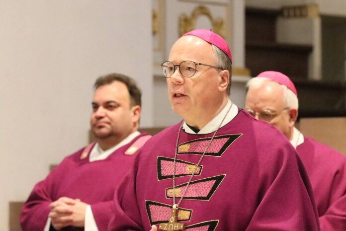 Bischof Ackermann in seiner Predigt über das Bittgebet