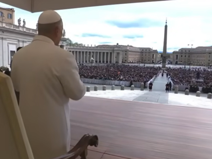 Papst Leo XIV bei der Generalaudienz