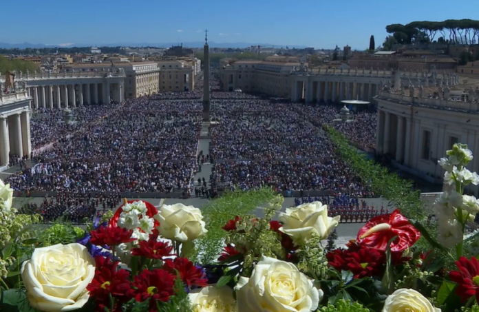 Blick auf den Petersplatz
